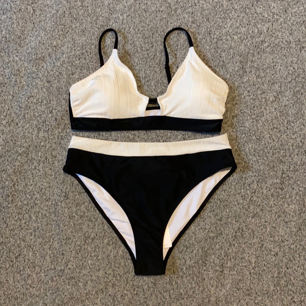 Cupshe Black & White Bikini